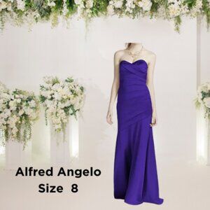 long sweetheart neck stretch satin dress size 8